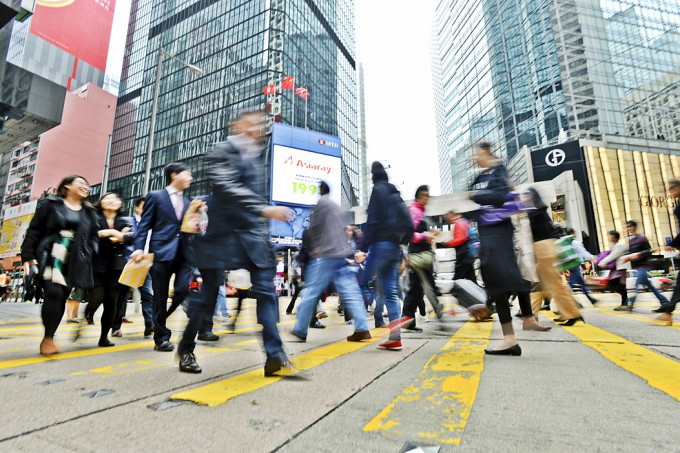 香港已於今年9月順利與相關的稅務管轄區進行第一次自動交換資料。資料圖片