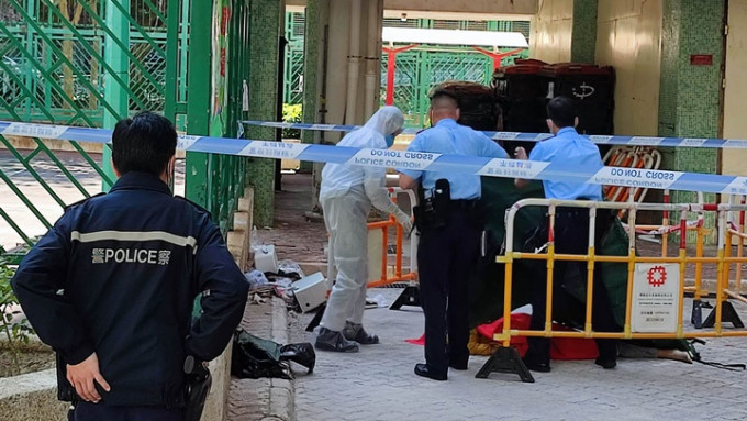 一男子疑在耀东邨堕楼身亡。