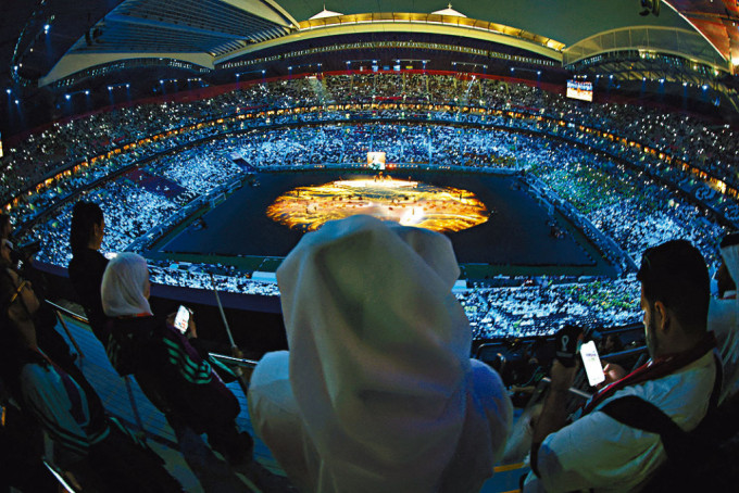 世界盃開幕典禮在多哈的帳篷形體育場舉行。