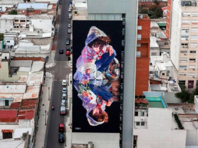 位于阿根廷的巨型壁画高约30米。网上图片