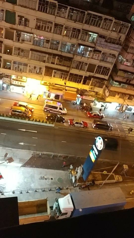 警方到場調查。網上截圖（fb「香港突發事故報料區」網民Ka Wai攝）