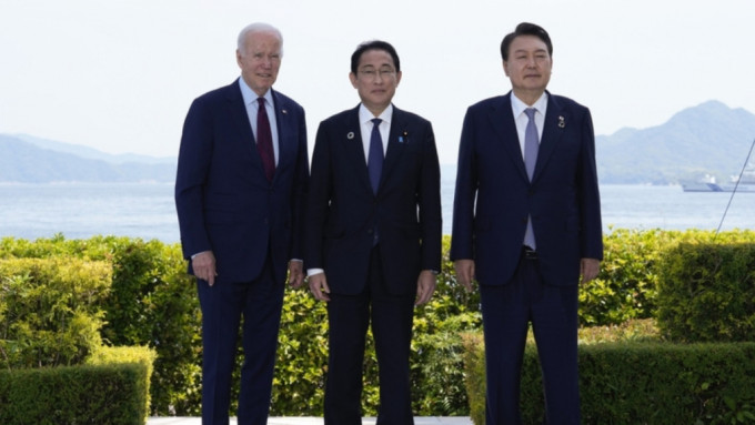 南韩总统办公室宣布美日韩领袖下月举行三方峰会。美联社资料图片