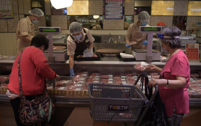 邵家輝倡政府改為要求超市派發現金券。