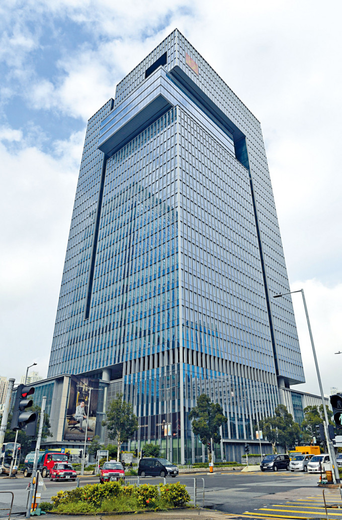 九龍灣高銀金融國際中心落實易手，作價逾65億。
