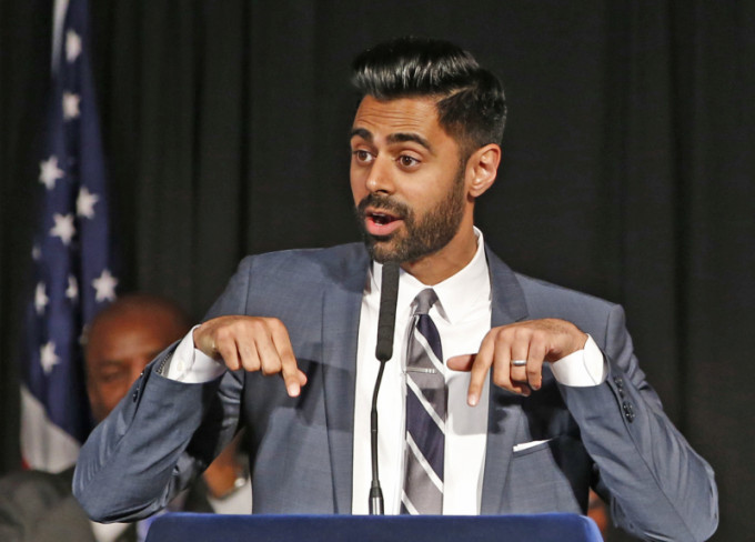 由美藉印裔穆斯林諧星明哈傑（Hasan Minhaj）主持的Netflix節目「愛國者有話說」因談及沙特敏感話題遭沙特施壓下架。AP