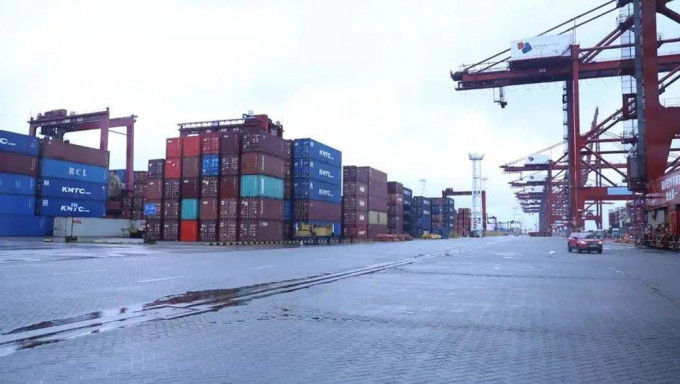 深圳企业涉嫌违反疫措施进行跨境货物运输，两负责人被立案侦办。示意图