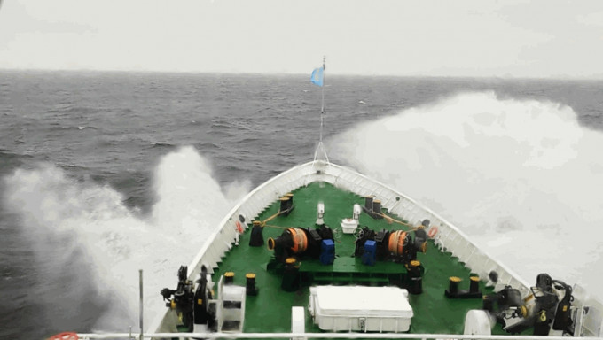 「海巡06」台灣海峽中部水域巡航 。福建海事微信公眾號