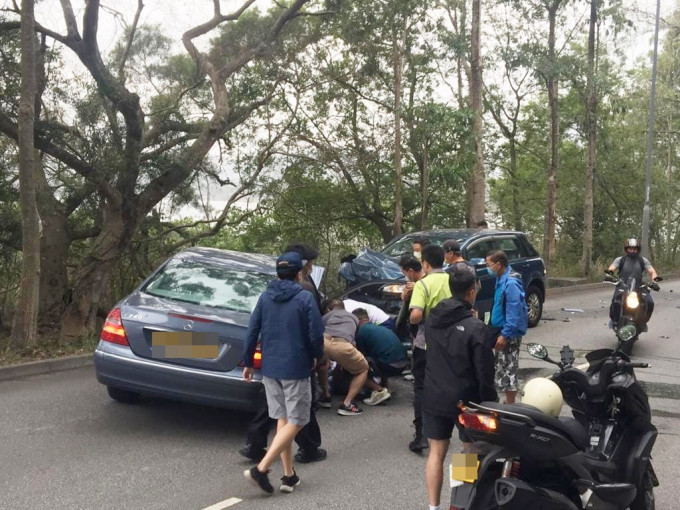 兩車車頭均嚴重損毀。 大埔 TAI PO Facebook 相片