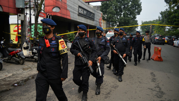 印尼萬隆警局遭自殺式炸彈襲擊。 AP