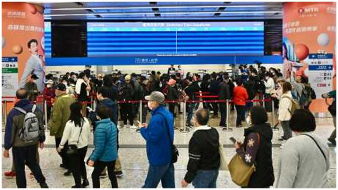 截至2月底，港铁跨境客流量已回复至疫情前约5成。