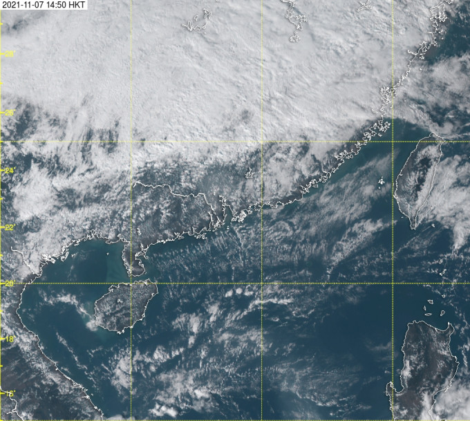 位於華南北部的一道冷鋒正逐漸向南移動，預料會在今晚至明早橫過華南沿岸。天文台