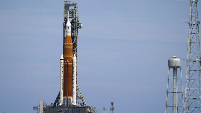 NASA將於9月3日再次嘗試發射登月火箭。AP