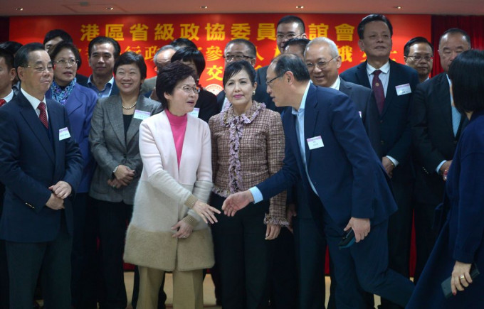 林郑月娥与港区省级政协委员联谊会46名选委，进行闭门会面。苏正谦摄