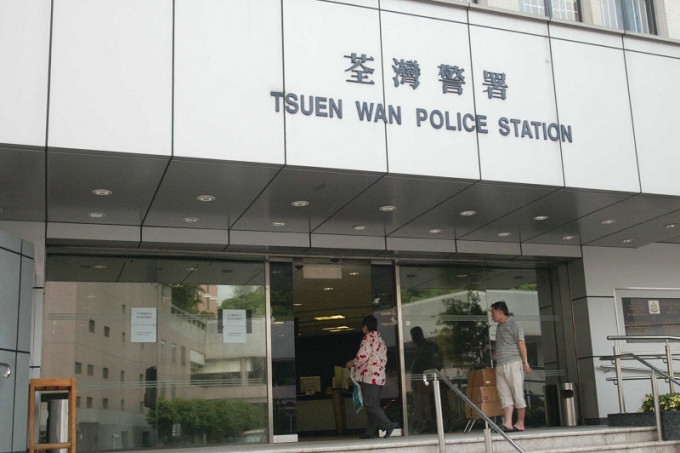 警方于荃湾举行扫黄行动，拘捕四名内地女子。资料图片