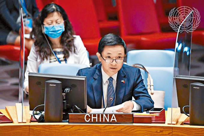 中国常驻联合国副代表戴兵指责英美造谣。