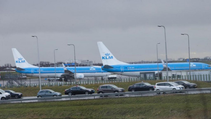 阿姆斯特丹斯希普霍爾機場的升降航班將被削減。AP
