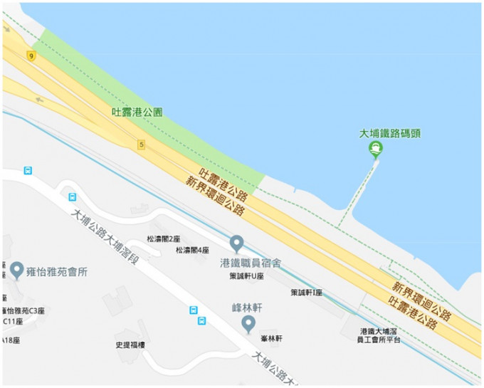 意外发生在吐露港公路近大埔铁路码头段。图Google