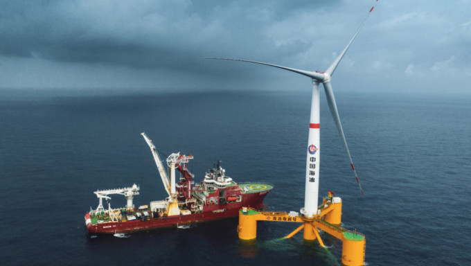 中國首座深遠海浮式風電平台「海油觀瀾號」成功併網投產。