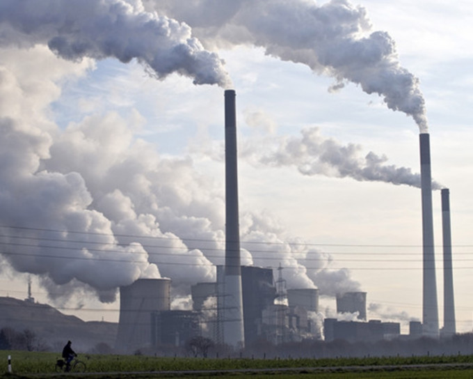 工业化令二氧化碳排放量大幅上升。网图