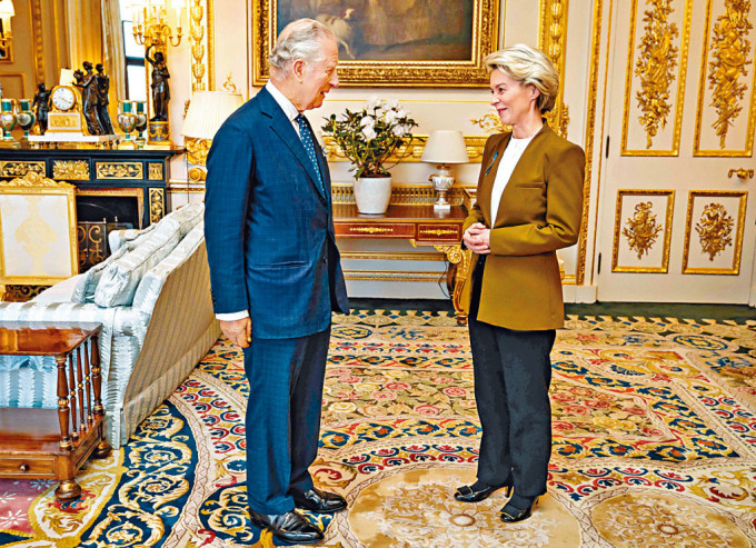 英皇查理斯三世周一在溫莎堡，會晤歐盟委員會主席馮德萊恩。