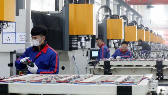 11月份全国规模以上工业企业利润按年增长9.0%。新华社