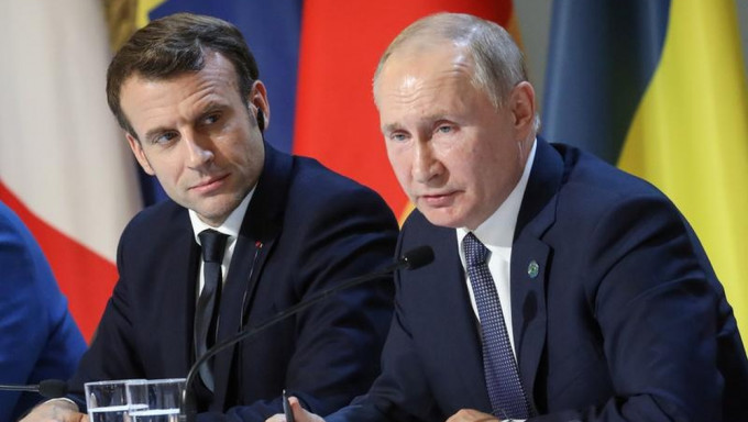 俄羅斯總統普京與法國總統馬克龍通電話。路透社資料圖片