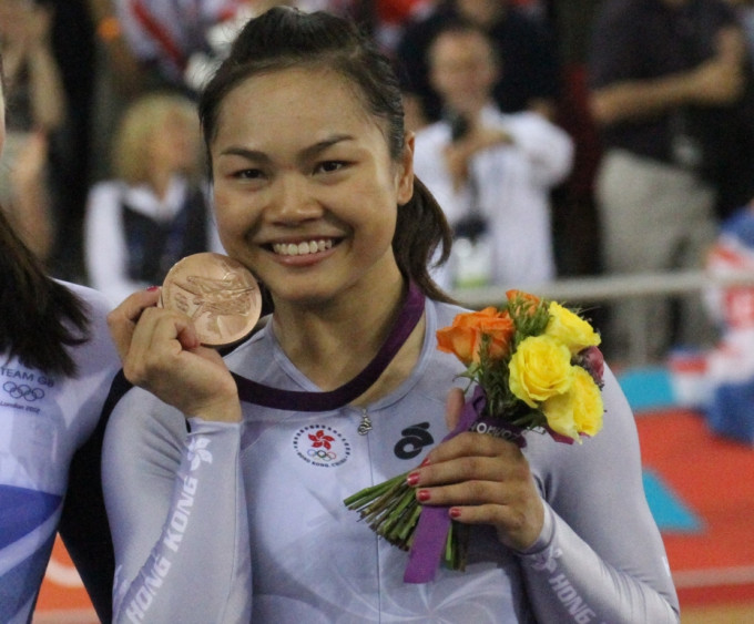 李慧诗2012年伦敦奥运摘铜牌。资料图片