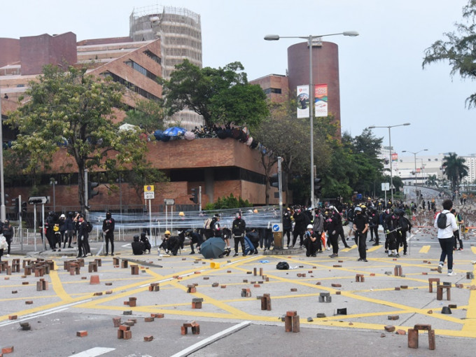 前年11月理工大学爆发激烈冲突。资料图片