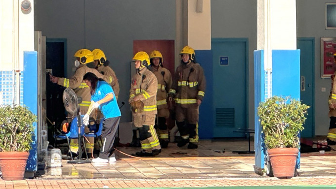 消防救熄火警。梁國峰攝