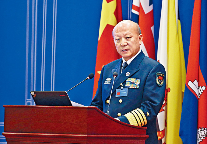 吴胜利二〇一七年卸任海军司令员。