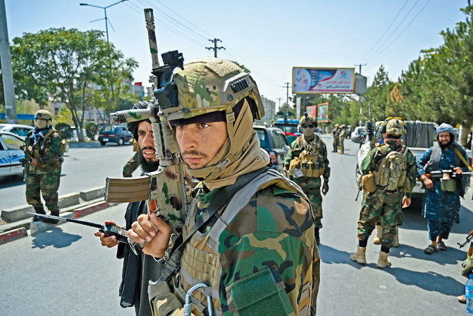 ■塔利班特種兵在喀布爾守衞。