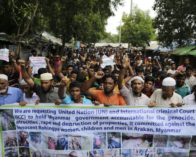 数千名罗兴亚举行示威，向联合国寻求公义。AP