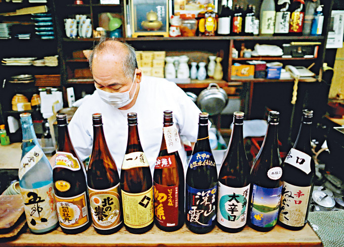 日本酒今年出口大增，圖為東京一間居酒屋。