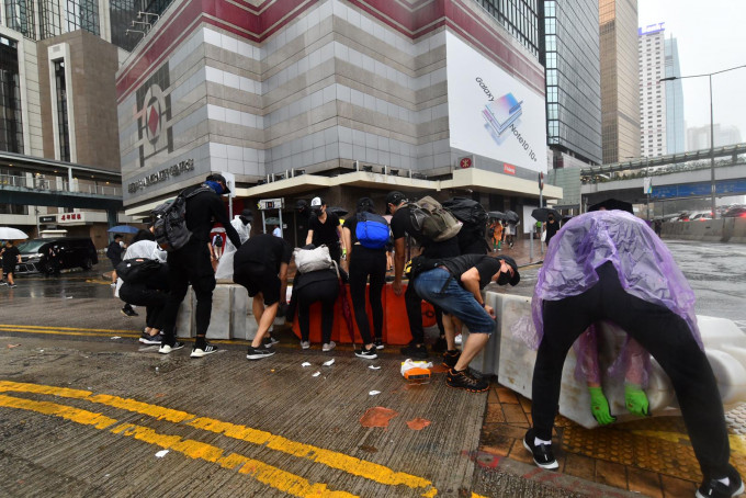 港九多区有示威行动。