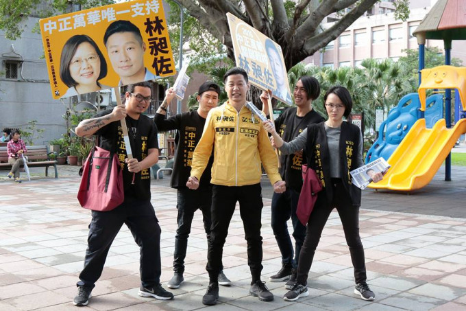 台湾乐团「闪灵」主音林昶佐立场支持台独。「闪灵」图片