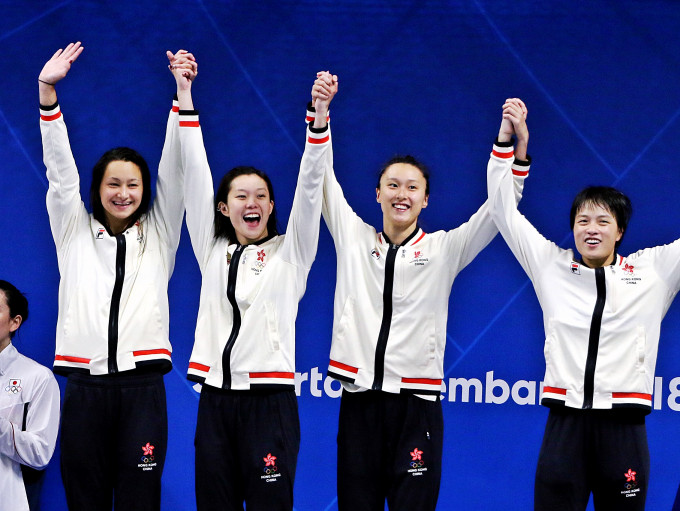 女子4x100自由泳接力隊為本港在亞運會奪得首面獎牌。