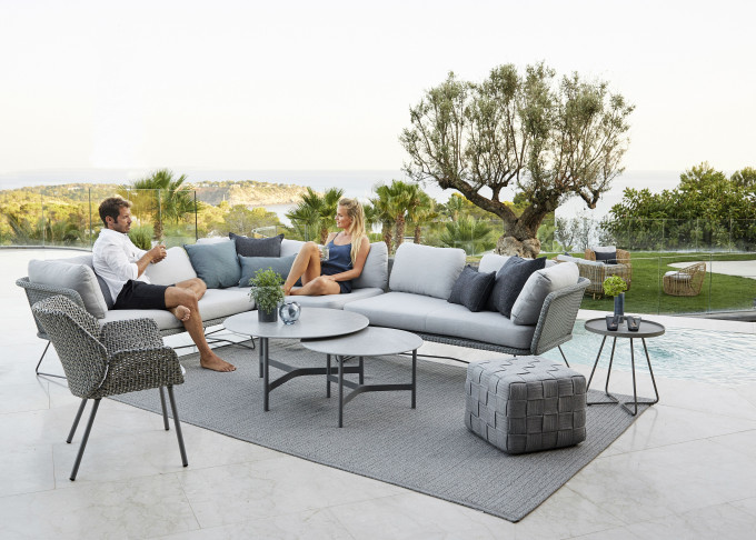 Cane-line Horizon两座位组合沙发，设计源于重视舒适灵活的北欧设计休闲椅。