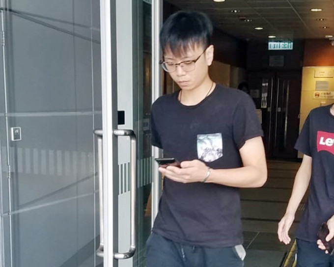 報稱售貨員的26歲被告陳文迪。陳紫君攝