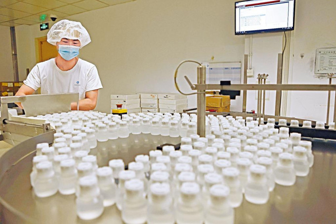 上海醫療公司趕製測試用劑，支持當局復工復產政策。