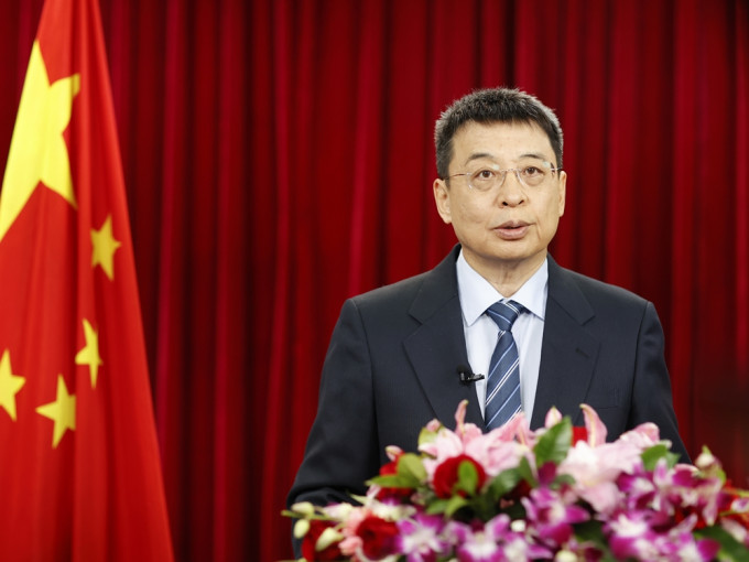 國務院僑務辦公室主任潘岳發表新春賀辭。