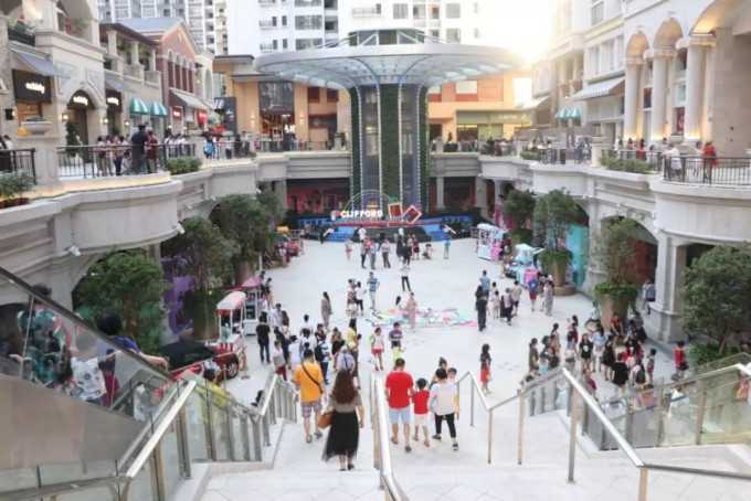 報道引述多名港人稱在番禺生活配套相當於香港。網上圖片