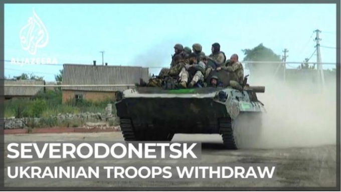 乌克兰部队从北顿涅茨克市撤退。半岛电视台影片截图。