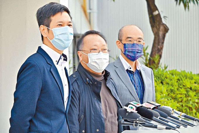 ■（左起）吳傑莊、林筱魯及林智遠出席電台節目。