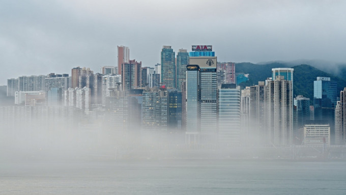 天氣潮濕｜香港成海上霧都 天文台解釋海霧成因