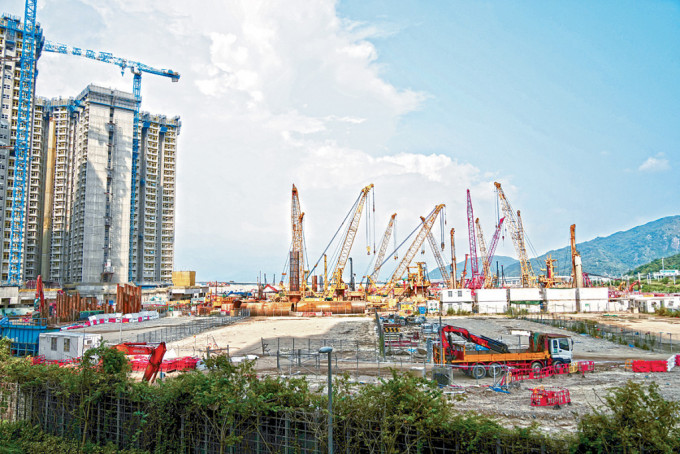 港铁东涌东站第一期物业发展项目将于今日截票。