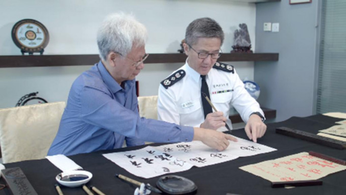 蕭澤頤特別進行書法練習。警察fb