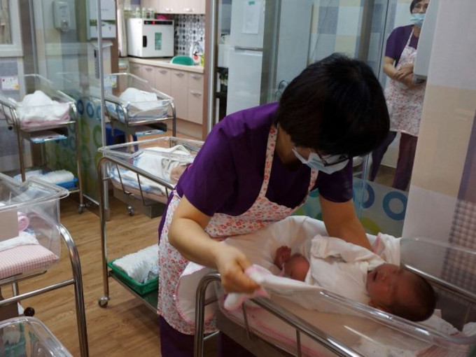 南韓去年的死亡率超越出生率，現「死亡交叉」。網圖