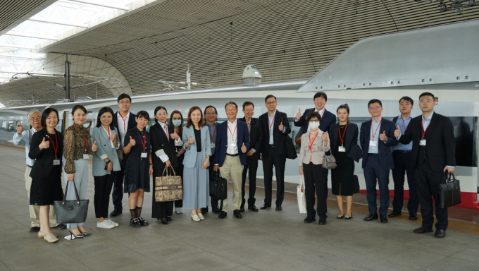 法律界立法会议员林新强日前率领由多个本地法律团体组成的代表团到广州南沙实地考察。（林新强提供）