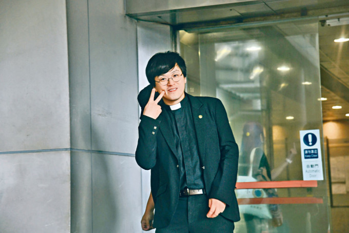 「姜牧师」姜嘉伟否认控罪，续准保释至8月30日作结案陈词。