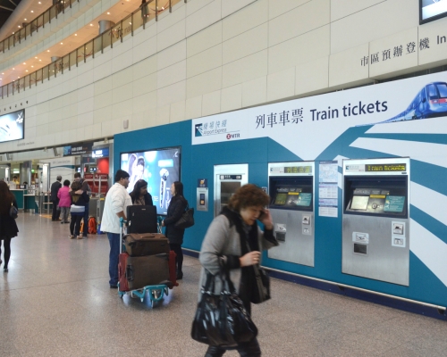 機鐵今晚11時起至尾班車只提供香港站至機場站來回服務。資料圖片